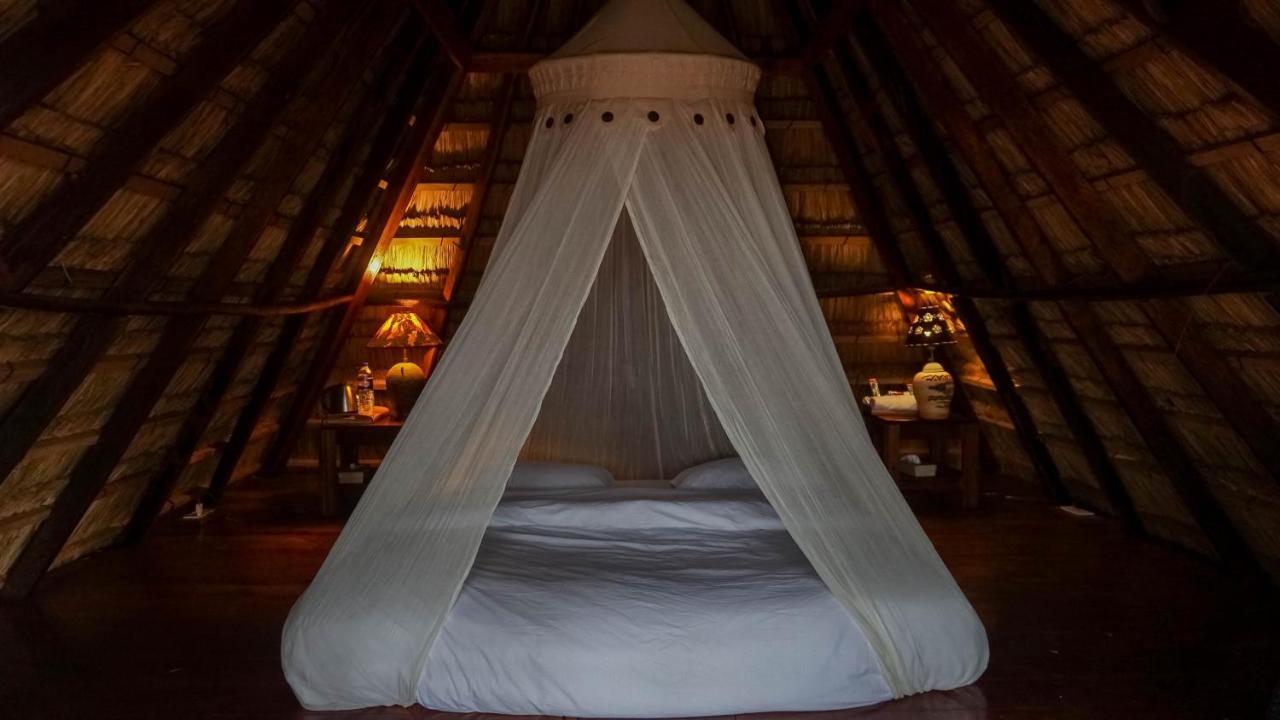 Costa Beach Resort & Club Waingapu Bagian luar foto
