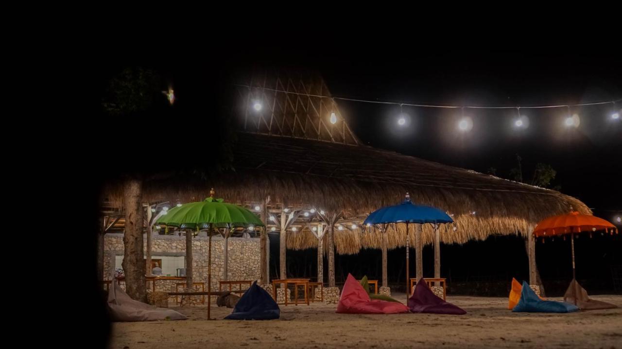 Costa Beach Resort & Club Waingapu Bagian luar foto