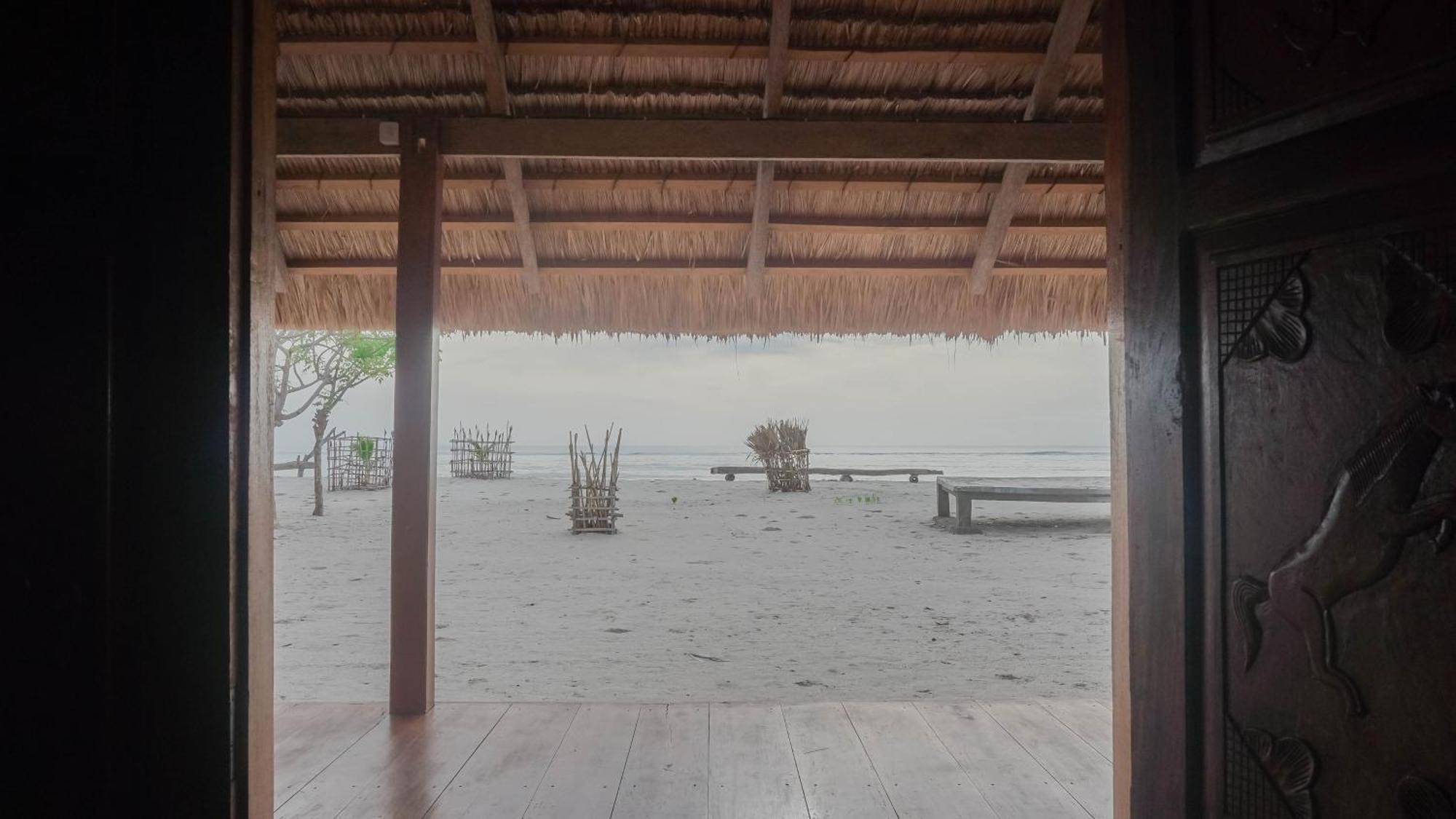 Costa Beach Resort & Club Waingapu Ruang foto